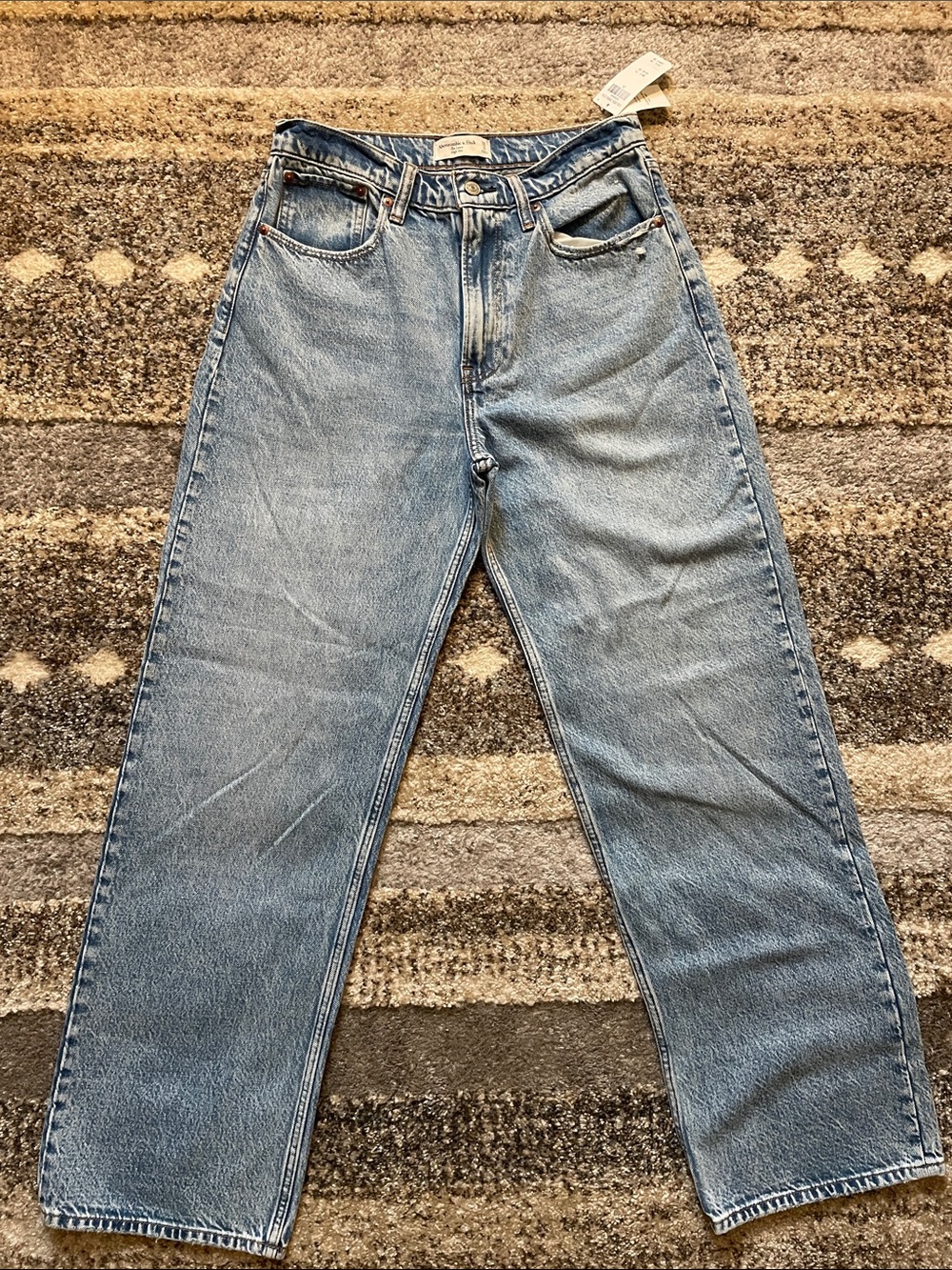 Abercrombie & Fitch The Loose High Rise Jeans
